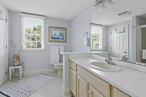 Bath - 5 Mayfair Ct UNIT 5, Mashpee, MA 02649 photo 3 of 3