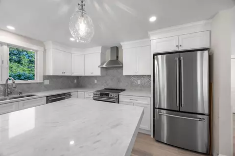 Kitchen - 75 Sipps Rd UNIT 75, Mashpee, MA 02649 photo 5 of 6