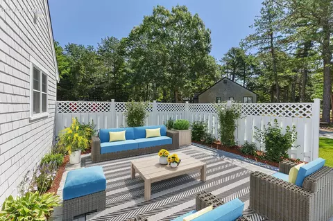 Exterior - 75 Sipps Rd UNIT 75, Mashpee, MA 02649 photo 9 of 9