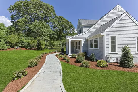 Exterior - 75 Sipps Rd UNIT 75, Mashpee, MA 02649 photo 5 of 9
