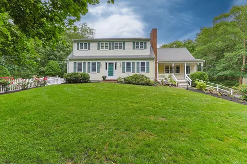 88 Acre Hill Rd, Barnstable, MA 02630