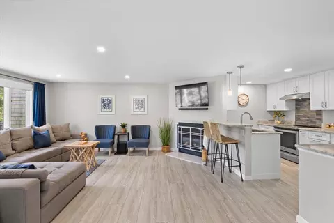 11 Riverview Ave UNIT 11A, Mashpee, MA 02649 photo 8