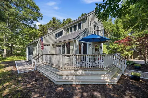 76 Upper Marsh Rd, Wellfleet, MA 02667