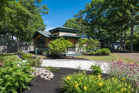 26 Cuttysark Rd, East Falmouth, MA 02536