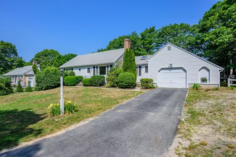 295 Westwind Cir, Osterville, MA 02655
