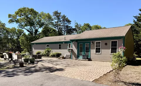 12 Ox Bow Rd, East Falmouth, MA 02536