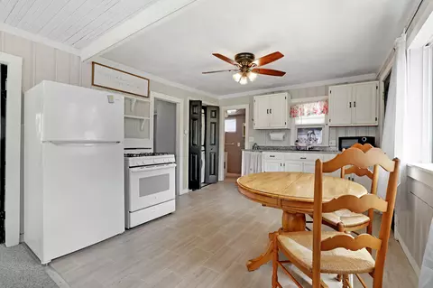 10 Barnes St, Wareham, MA 02571 photo 7