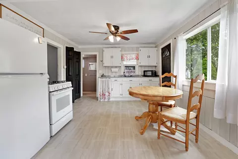 10 Barnes St, Wareham, MA 02571 photo 10