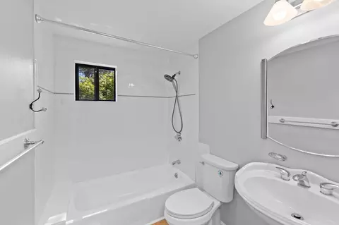 Bath - 35 Ashumet Rd UNIT 10B, Mashpee, MA 02649 photo 1 of 1