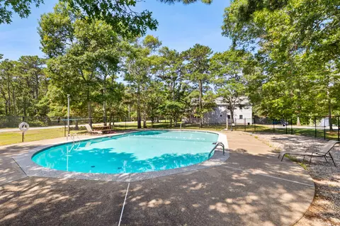 Exterior - 35 Ashumet Rd UNIT 10B, Mashpee, MA 02649 photo 3 of 4
