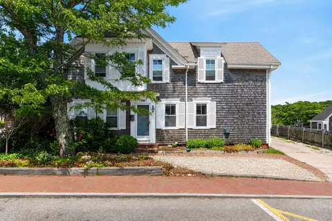 484 Commercial St UNIT 3, Provincetown, MA 02657