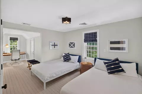 Bedroom - 141 Point Hill Rd, West Barnstable, MA 02668 photo 8 of 11