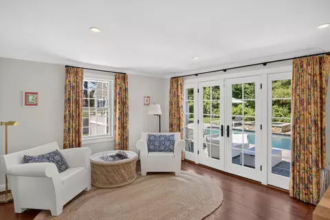 Living - 141 Point Hill Rd, West Barnstable, MA 02668 photo 4 of 7