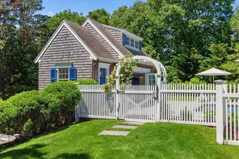 Exterior - 141 Point Hill Rd, West Barnstable, MA 02668 photo 4 of 13