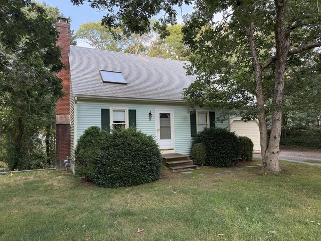 26 Richard Rd, Yarmouth Port, MA 02675