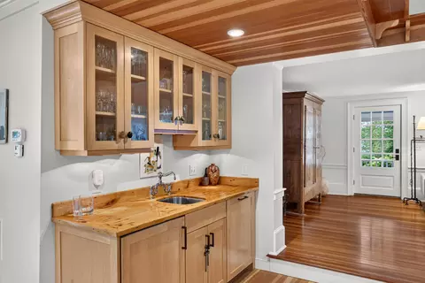 Kitchen - 2849 Main St, Barnstable, MA 02630 photo 6 of 7