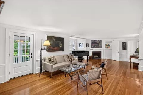 Living - 2849 Main St, Barnstable, MA 02630 photo 2 of 8