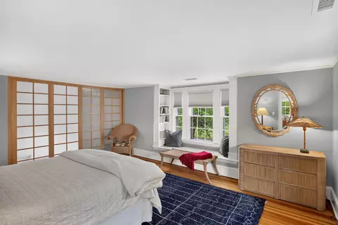 Bedroom - 2849 Main St, Barnstable, MA 02630 photo 6 of 6