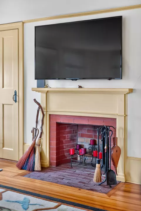 Living - 2849 Main St, Barnstable, MA 02630 photo 5 of 8