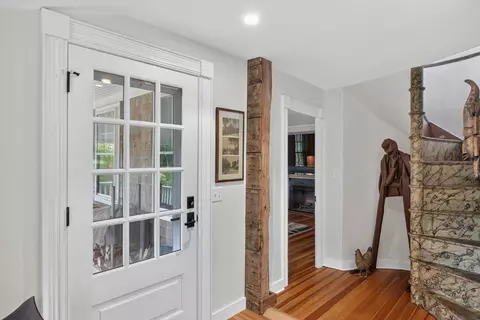 Entry Way - 2849 Main St, Barnstable, MA 02630 photo 4 of 4