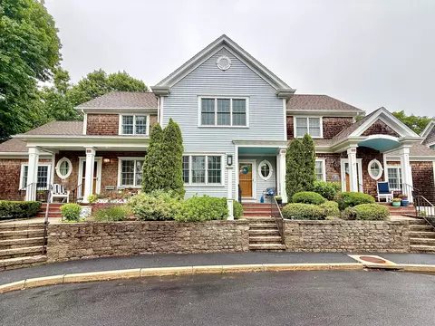 480 Main St UNIT 15, Falmouth, MA 02540