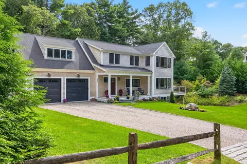 105 Bay Rd, Cotuit, MA 02635