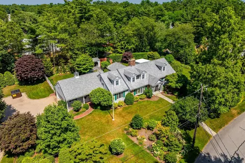 175 Hickory Hill Cir, Osterville, MA 02655