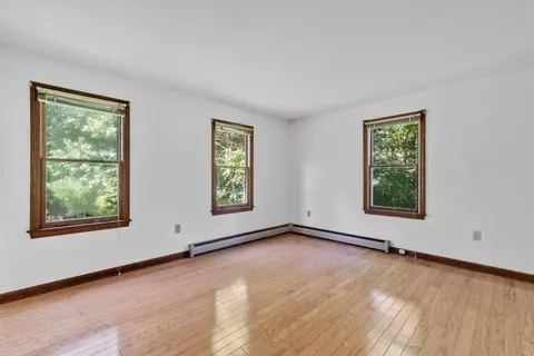 Bedroom - 729 Old Barnstable Rd, Teaticket, MA 02536 photo 1 of 6