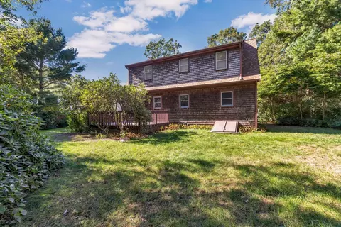 Exterior - 729 Old Barnstable Rd, Teaticket, MA 02536 photo 5 of 7