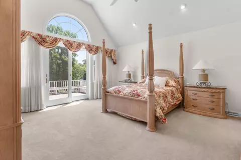 Bedroom - 14 Glenneagle Dr, Mashpee, MA 02649 photo 1 of 8