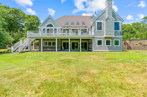 Exterior - 14 Glenneagle Dr, Mashpee, MA 02649 photo 4 of 10