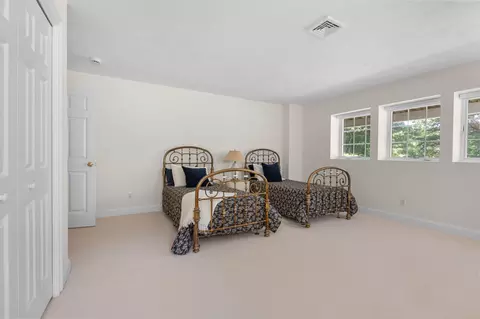 Bedroom - 14 Glenneagle Dr, Mashpee, MA 02649 photo 7 of 8