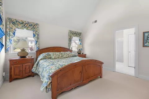 Bedroom - 14 Glenneagle Dr, Mashpee, MA 02649 photo 5 of 8