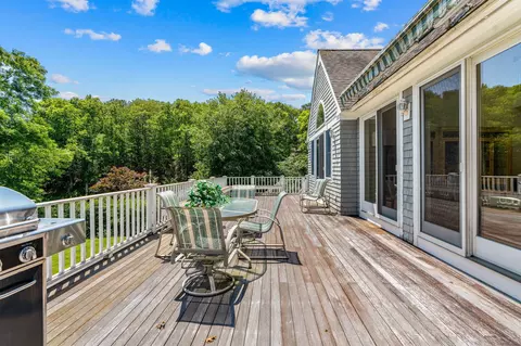Exterior - 14 Glenneagle Dr, Mashpee, MA 02649 photo 9 of 10