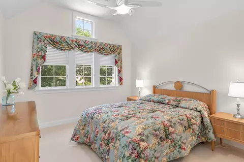 Bedroom - 14 Glenneagle Dr, Mashpee, MA 02649 photo 3 of 8