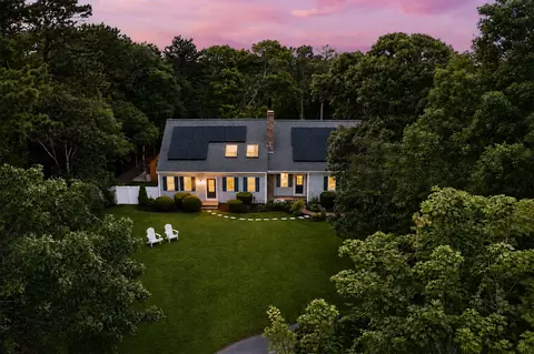 37 Autumn Ct, Brewster, MA 02631