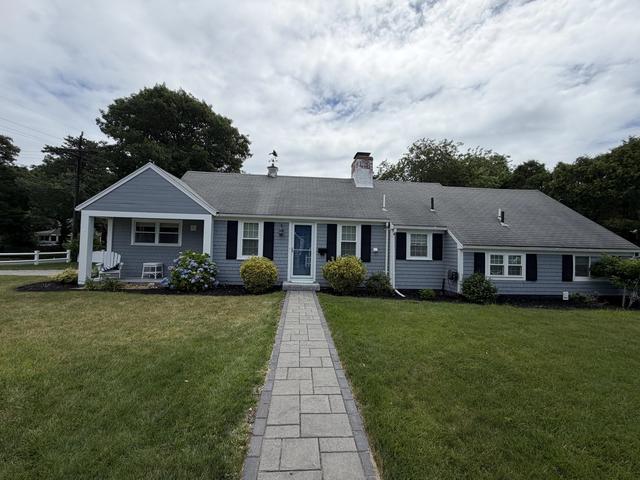 25 Sunset Dr, South Yarmouth, MA 02664
