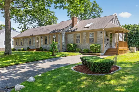 40 Cooper Rd, East Falmouth, MA 02536
