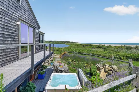 View/Area - 21 Eliot Ave, Chilmark, MA 02535 photo 3 of 7