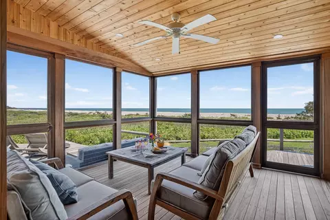 Exterior - 21 Eliot Ave, Chilmark, MA 02535 photo 2 of 10