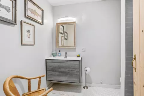 Bath - 21 Eliot Ave, Chilmark, MA 02535 photo 3 of 3