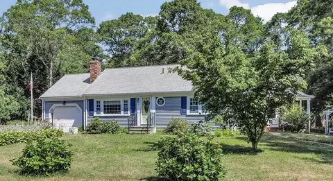 17 Galleon Way, Osterville, MA 02655