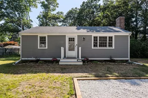 27 Frank Baker Rd, South Yarmouth, MA 02664