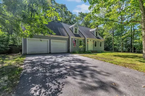 45 Easterly Dr, East Sandwich, MA 02537