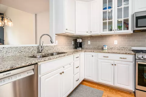 Kitchen - 14 Stony Brook Dr, Mashpee, MA 02649 photo 2 of 2