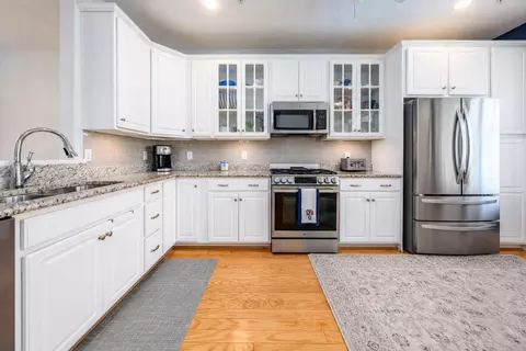 Kitchen - 14 Stony Brook Dr, Mashpee, MA 02649 photo 1 of 2