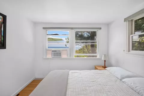 Bedroom - 7 Gull Ln, Cataumet, MA 02534 photo 3 of 8
