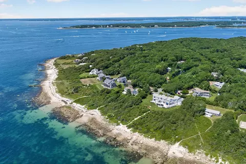 View/Area - 7 Gull Ln, Cataumet, MA 02534 photo 5 of 8