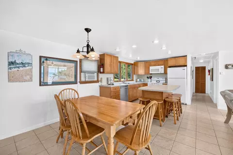 Dining - 7 Gull Ln, Cataumet, MA 02534 photo 1 of 2