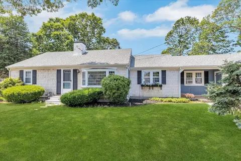 74 Captain York Rd #74, South Yarmouth, MA 02664